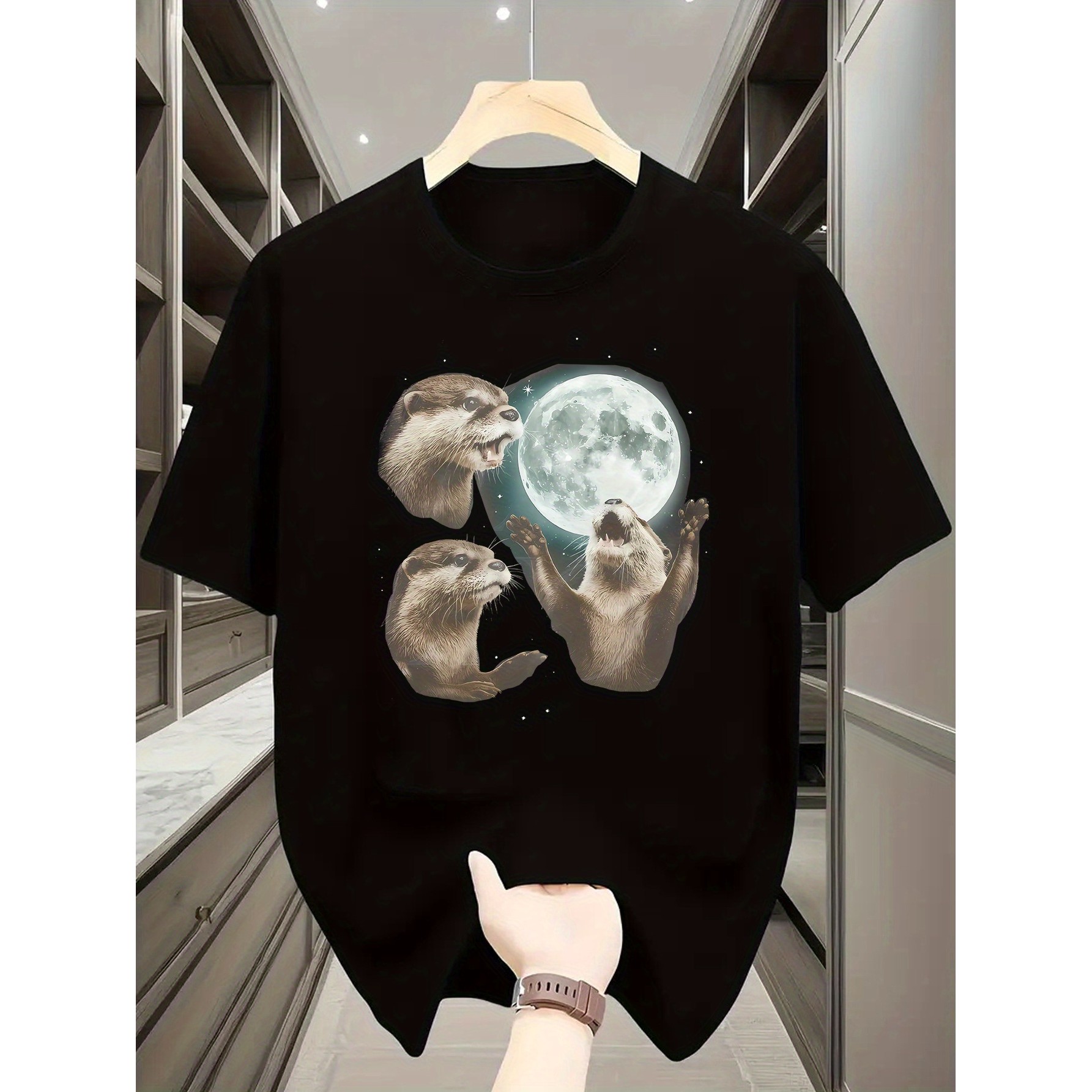 Playful Otters Under Moonlight - Undershirt Crew Neck のレビューと価格